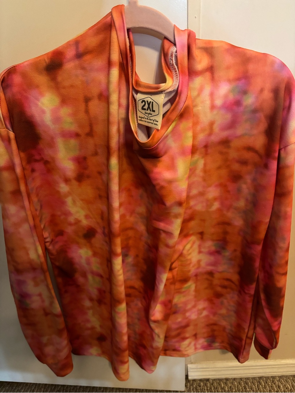 Daisy Tie-Dye Crewneck Top and Pants in Orange and Pink